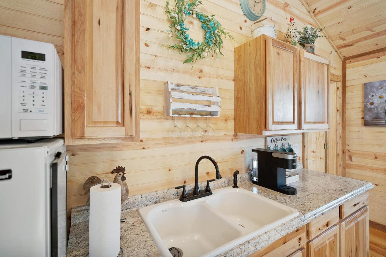 ホテルCharming Casita Right On Main St! フレデリックスバーグ エクステリア 写真